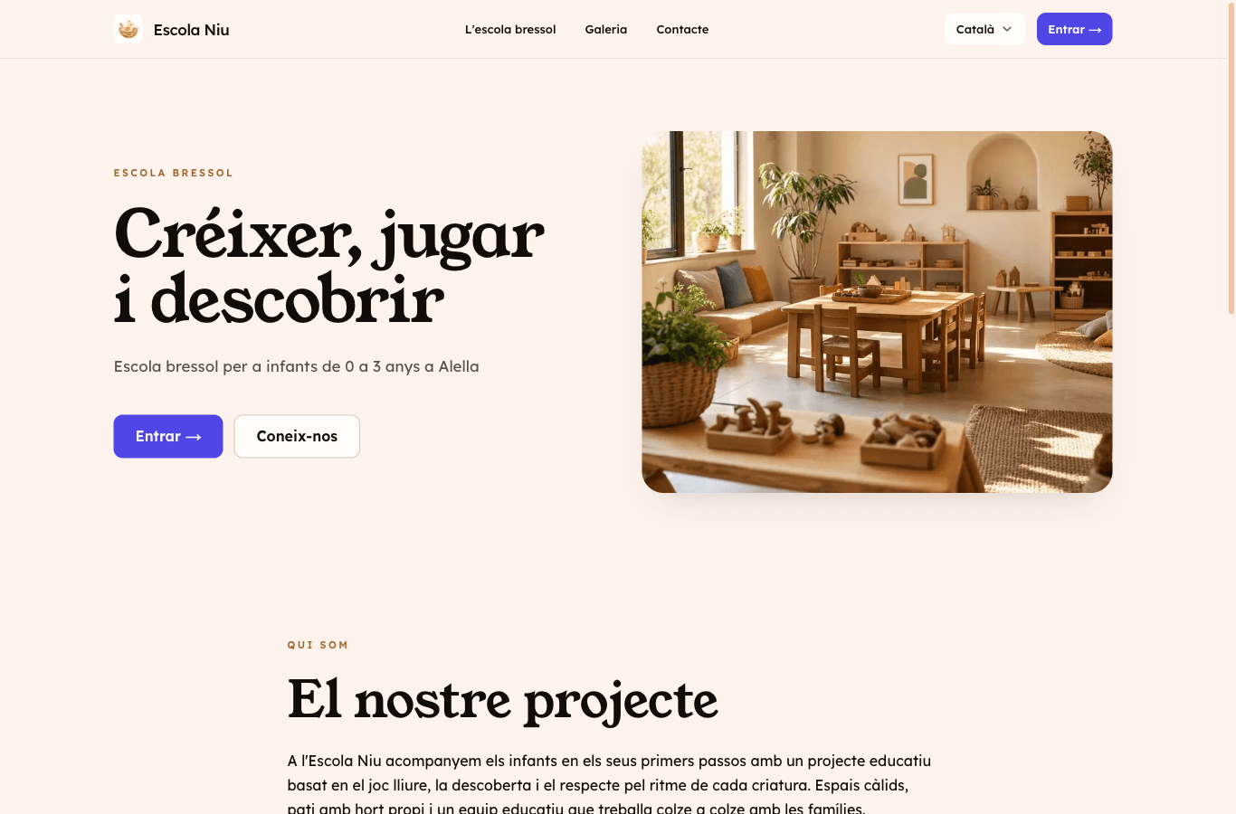 Web pública del centre demo: portada amb el seu logotip, el seu nom i la fotografia de l'espai